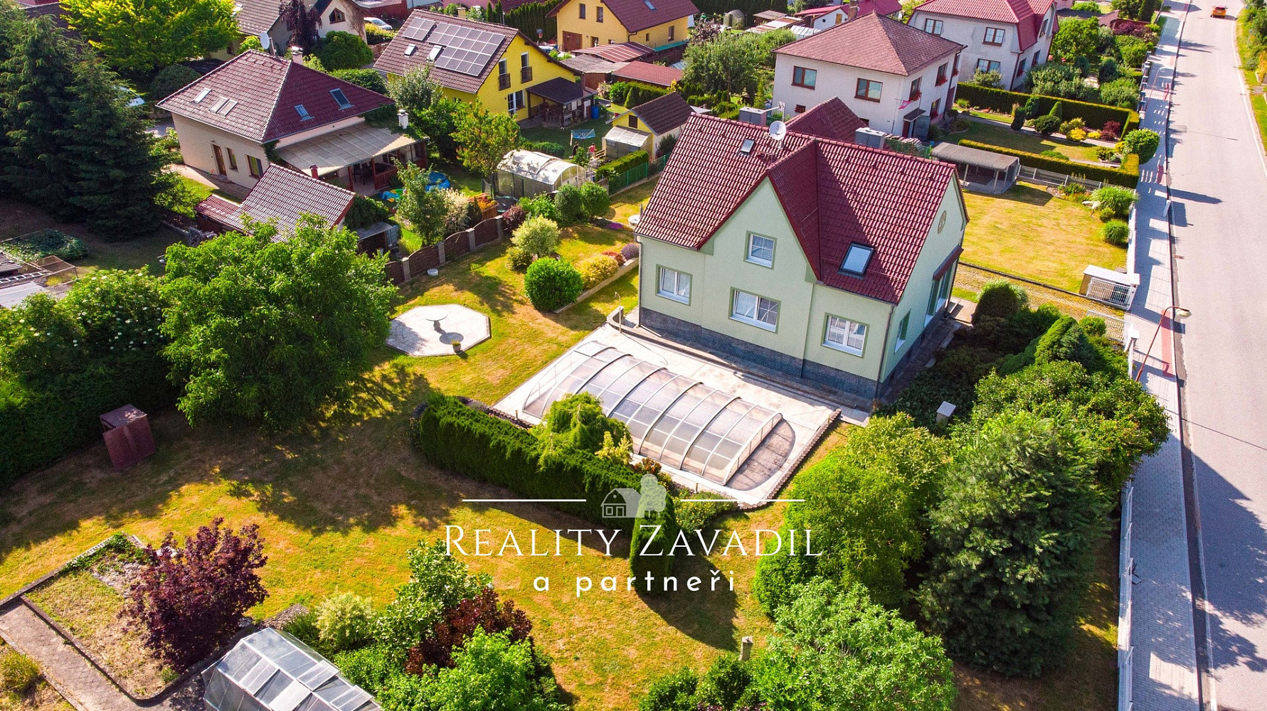 Prodej domu 140 m² s pozemkem 2 195 m² – fotografie 2