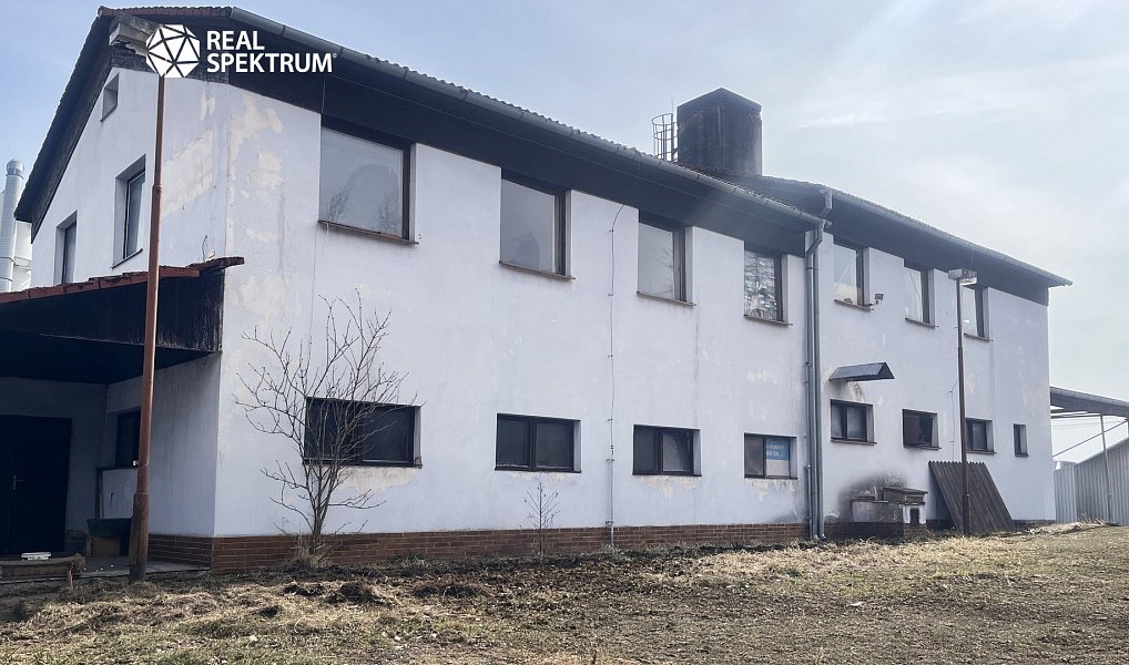 Prodej výrobních prostor 5 000 m², Hladov – náhled fotky 20