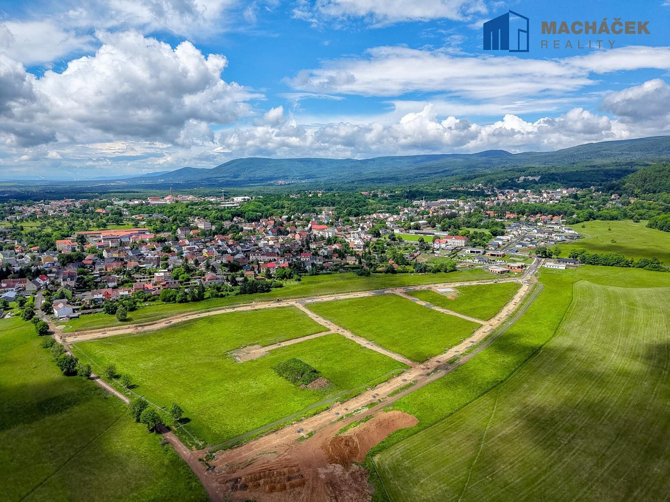 Prodej stavebního pozemku 871 m² - Więcej