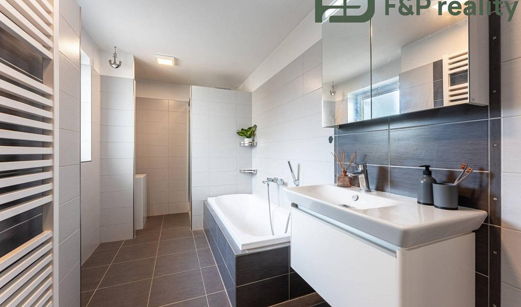 Prodej domu 180 m² s pozemkem 149 m², Přelouč – náhled fotky 18