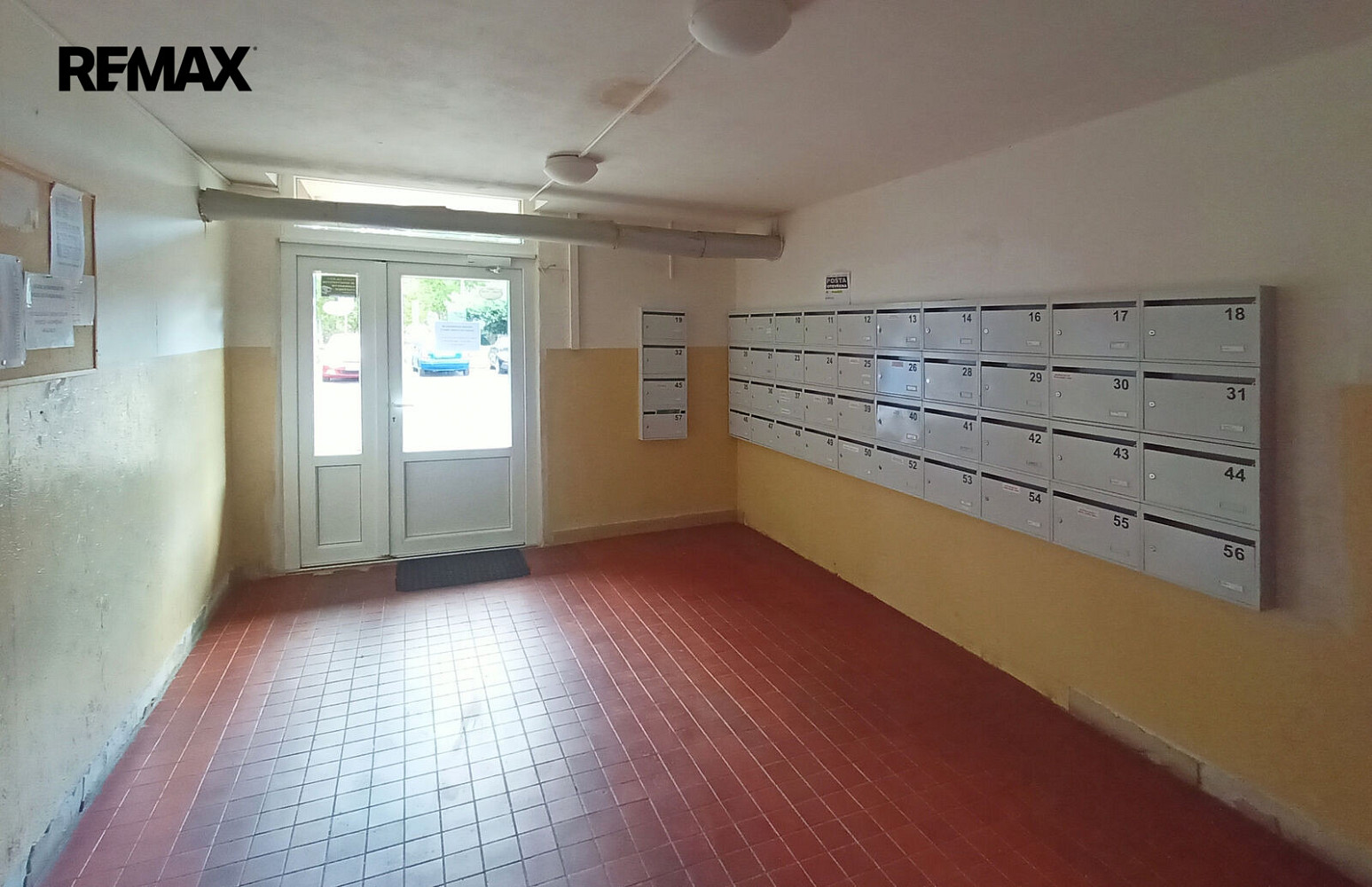 Pronájem bytu 1+kk 17 m² – fotografie 5