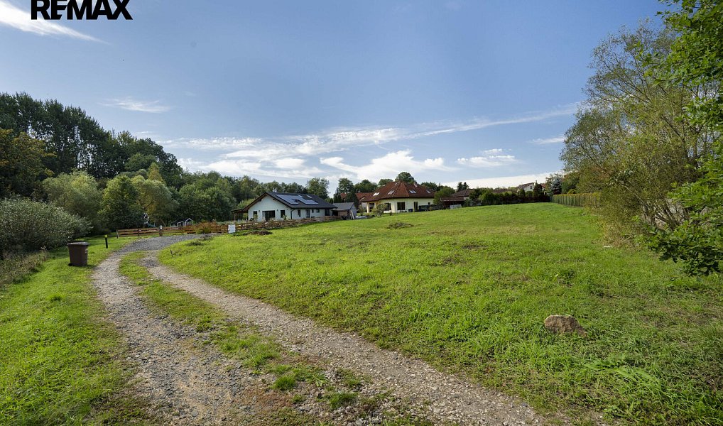 Prodej stavebního pozemku 2 227 m², Sadov – náhled fotky 16