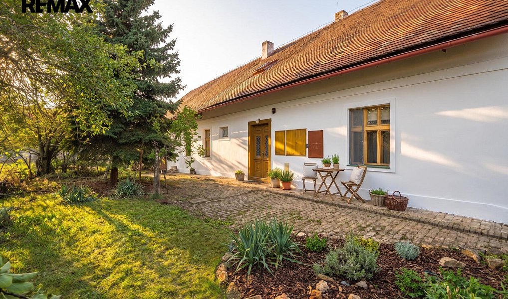 Prodej chaty/chalupy 220 m² s pozemkem 581 m², Pardubice – náhled fotky 2