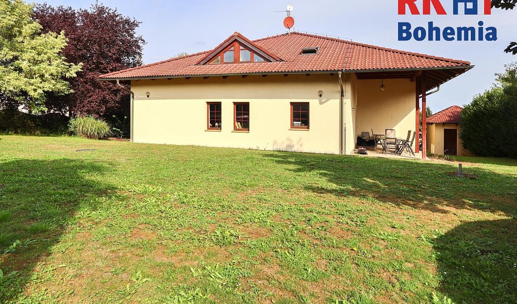 Prodej domu 309 m² s pozemkem 1 162 m², Úvaly – náhled fotky 24
