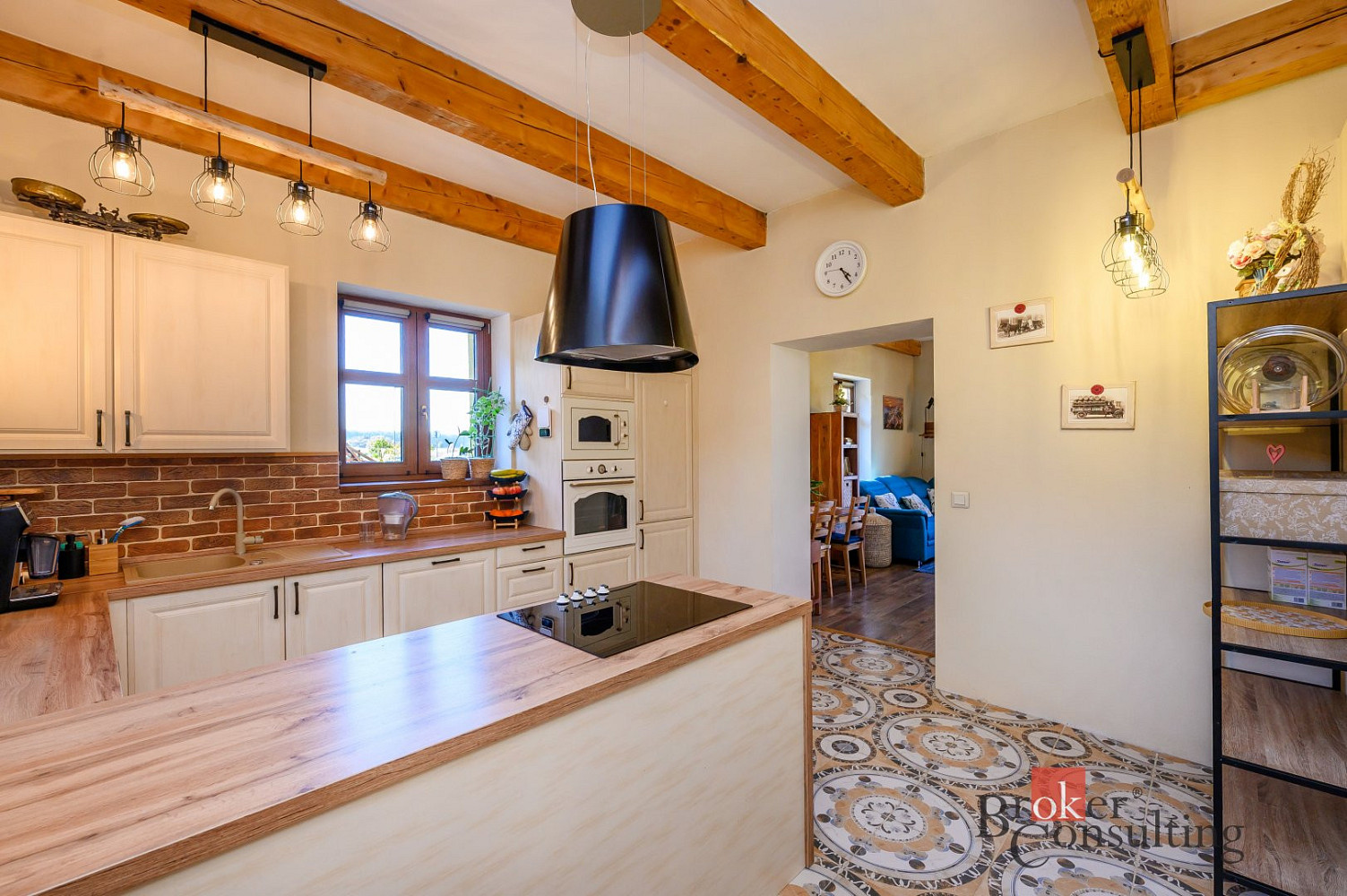 Prodej domu 175 m² s pozemkem 314 m² – fotografie 2
