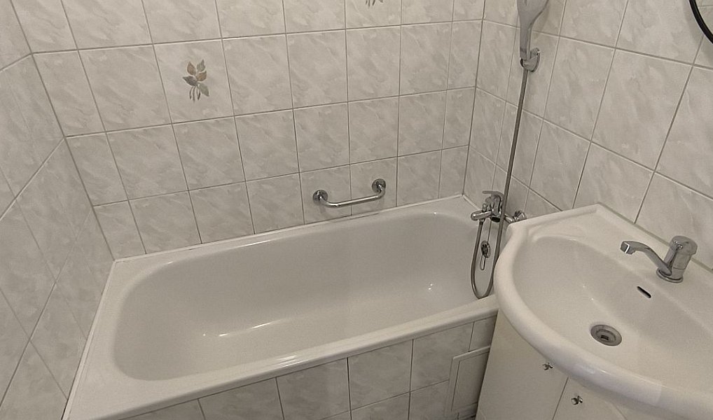 Pronájem bytu 2+1 56 m², Cheb – náhled fotky 7