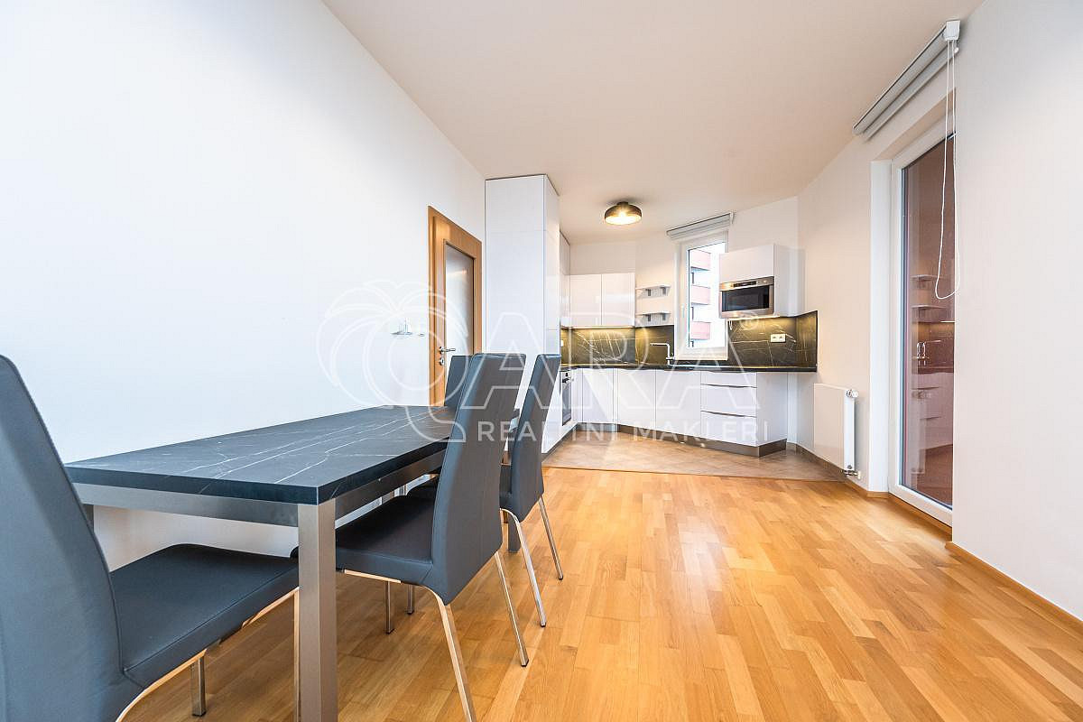 Pronájem bytu 3+kk 90 m² – fotografie 4