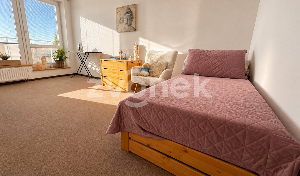 Pronájem bytu 2+kk 44 m², Zlín – náhled fotky 3