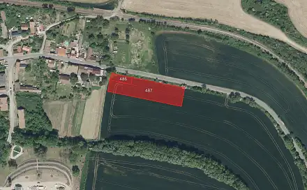Prodej pole 4 611 m², Klobuky - Čeradice, okres Kladno