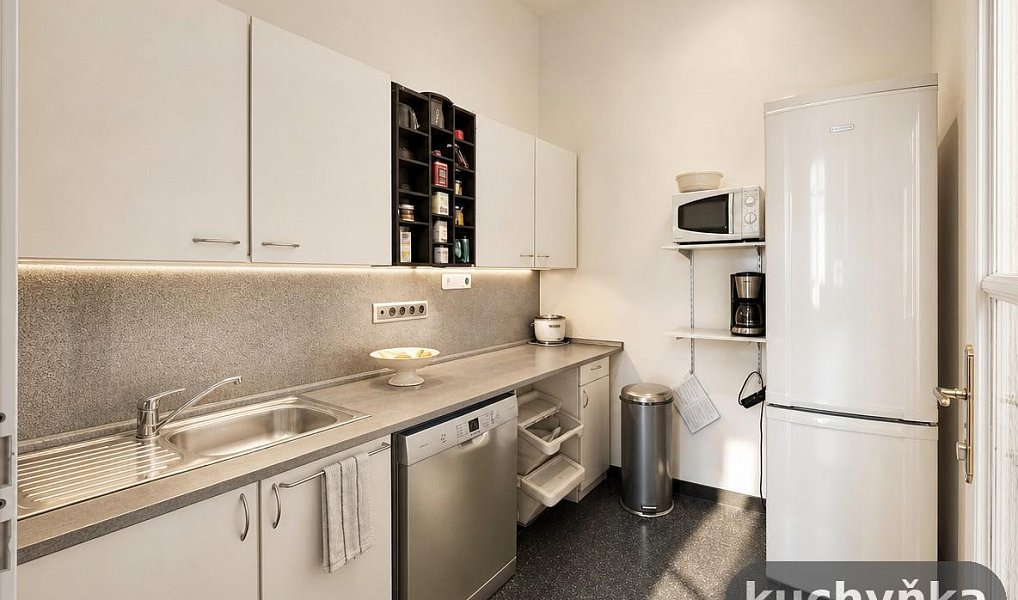 Pronájem kanceláře 16 m², Praha – náhled fotky 16