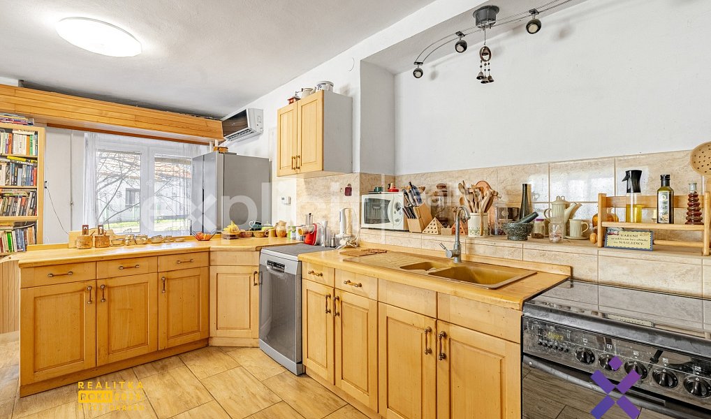 Prodej domu 250 m² s pozemkem 1 361 m², Plumlov – náhled fotky 2