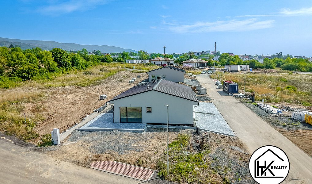 Prodej domu 94 m² s pozemkem 297 m², Dubí – náhled fotky 3