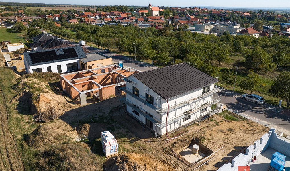Prodej domu 163 m² s pozemkem 600 m², Miroslav – náhled fotky 16