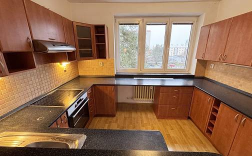 Pronájem bytu 4+1 70 m², Sportovců, Kladno