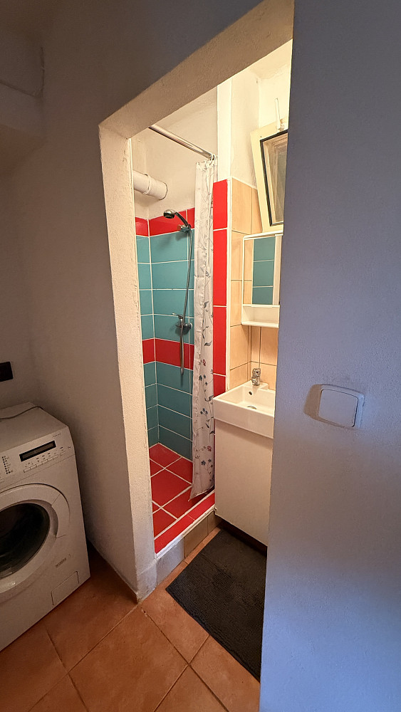 Prodej bytu 1+kk 28 m² — photo 3