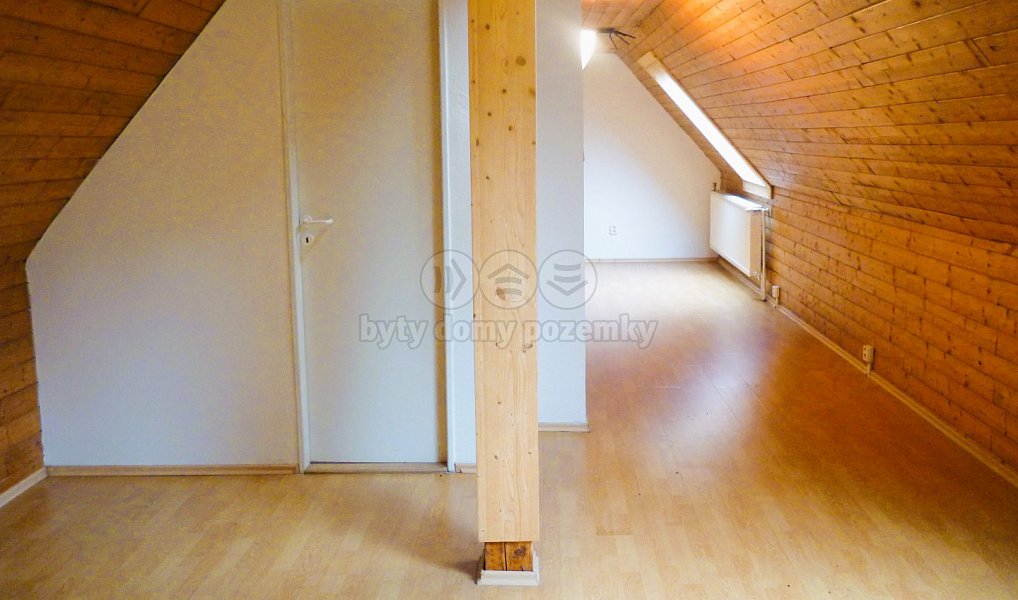 Pronájem domu 350 m² s pozemkem 750 m², Praha – náhled fotky 17