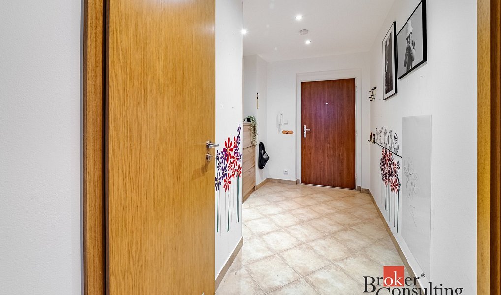 Pronájem bytu 3+kk 85 m², Praha – náhled fotky 12