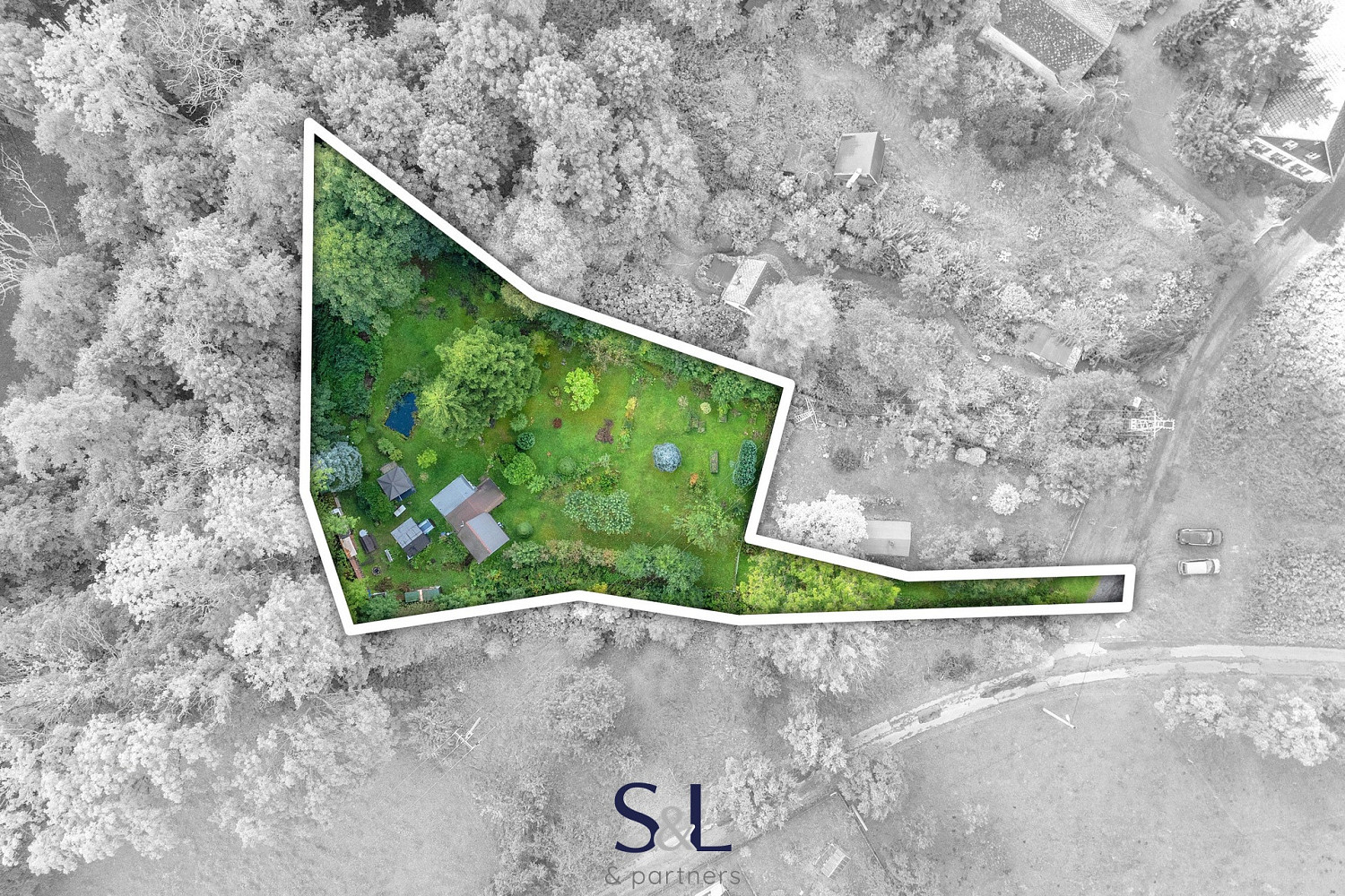 Prodej stavebního pozemku 1 960 m² – fotografie 3