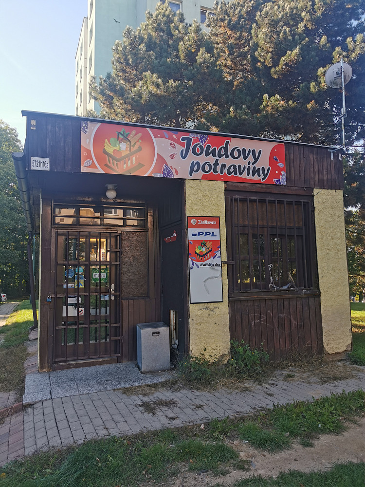 Pronájem obchodních prostor 30 m²