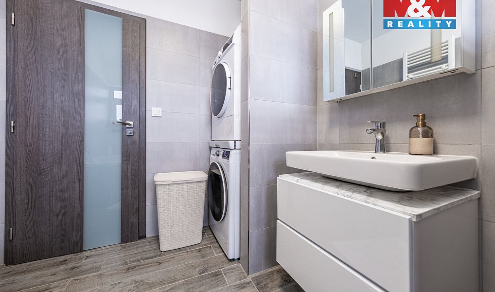 Prodej bytu 4+kk 93 m², Kostelec nad Černými lesy – náhled fotky 14