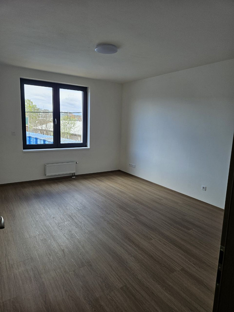 Pronájem bytu 2+kk 55 m² — photo 4