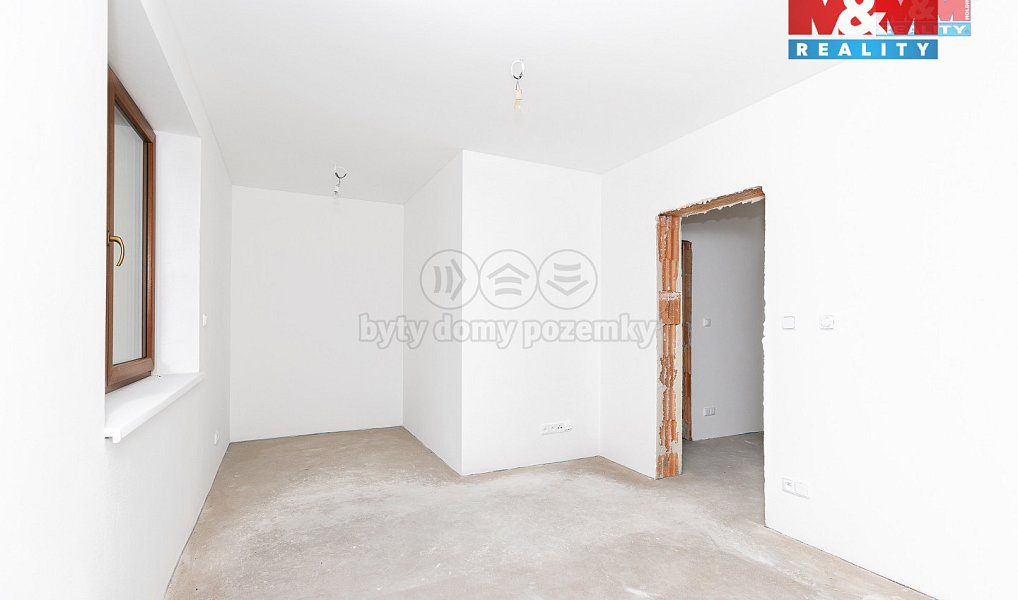 Prodej domu 119 m² s pozemkem 384 m², Zachrašťany – náhled fotky 8