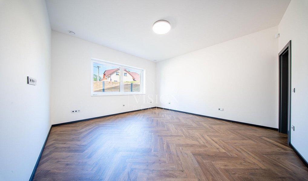 Prodej domu 272 m² s pozemkem 1 091 m², Kamenice – náhled fotky 21