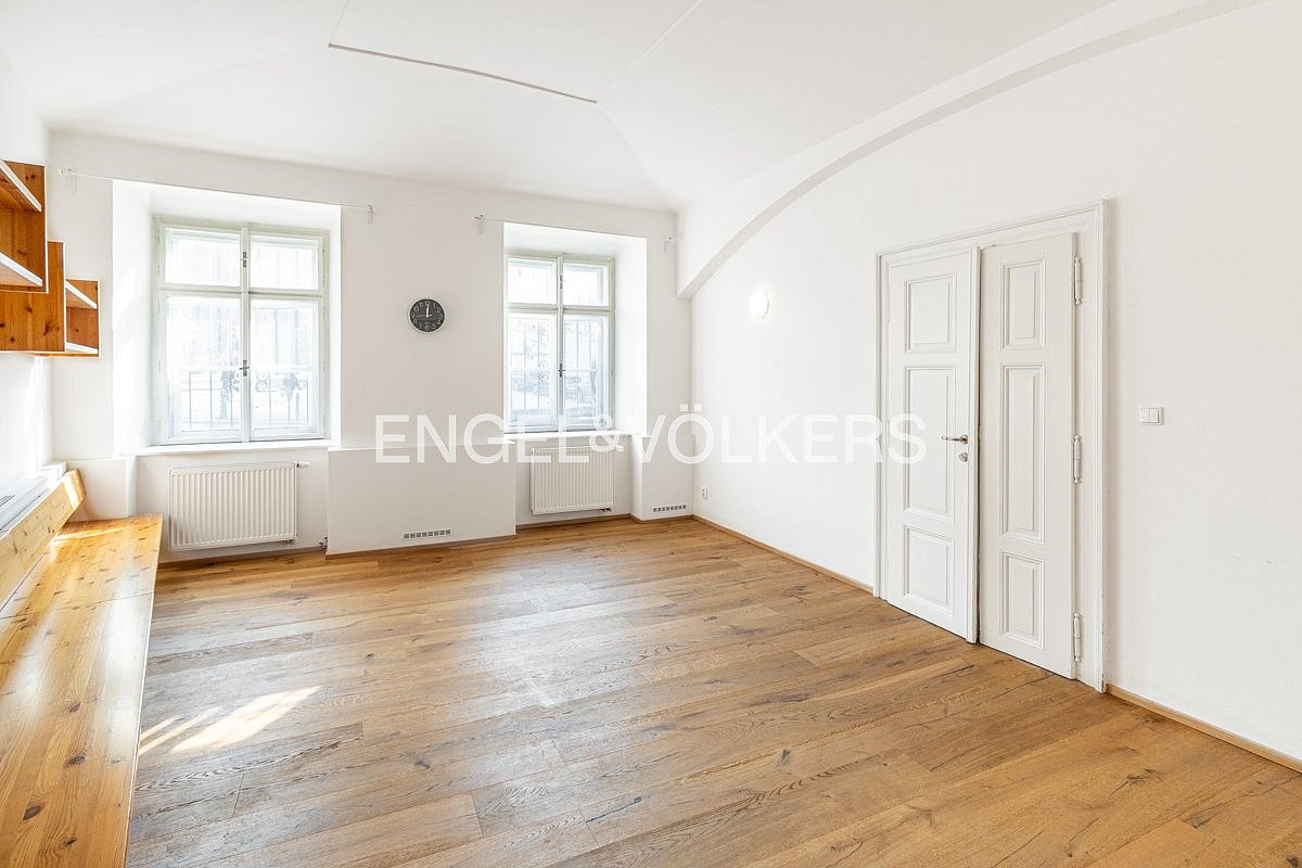 Pronájem kanceláře 46 m² – fotografie 3