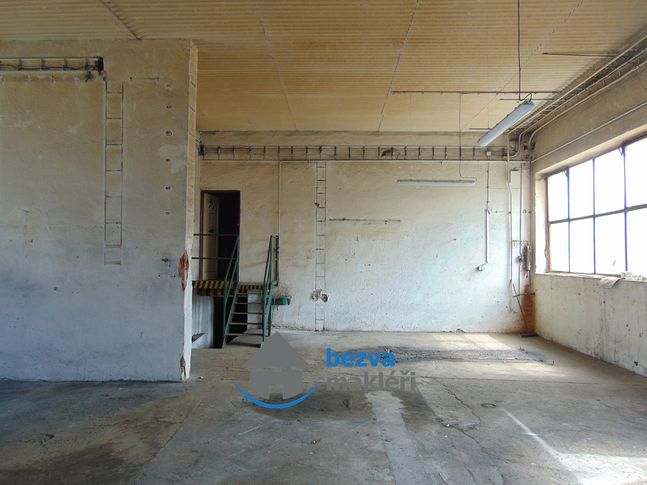 Pronájem výrobních prostor 165 m² – fotografie 4