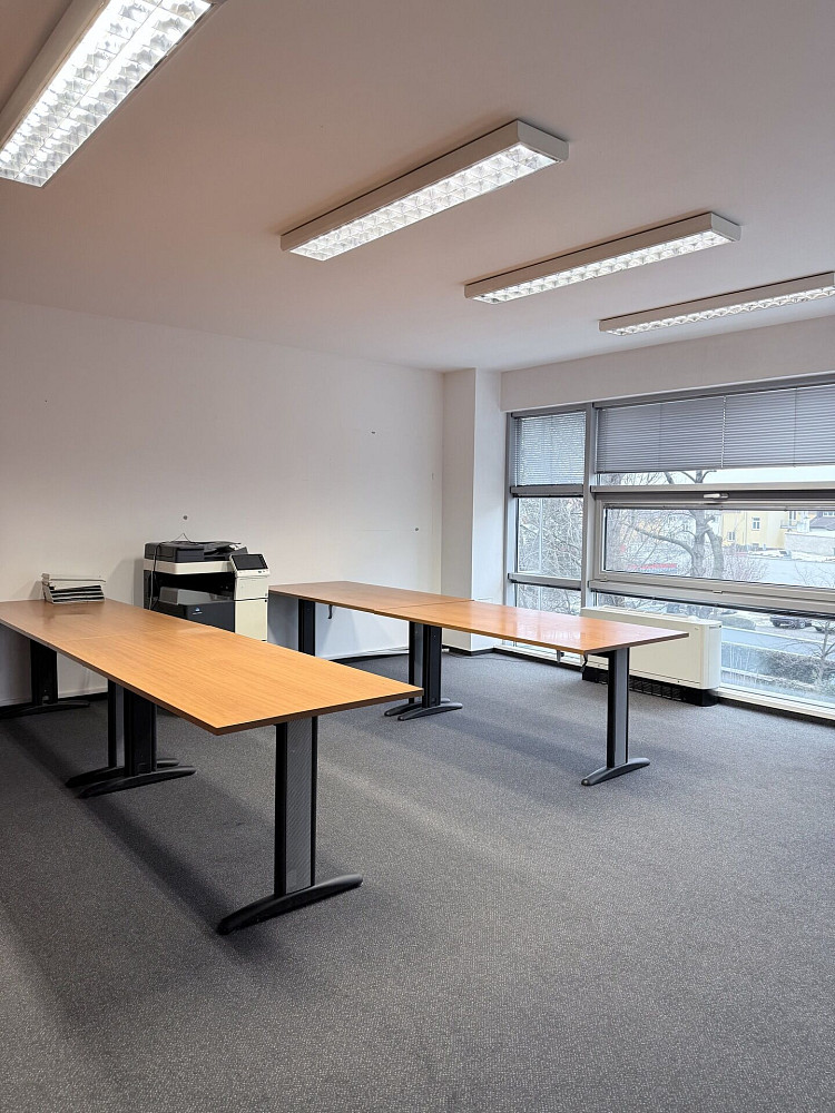 Pronájem kanceláře 38 m² – fotografie 4