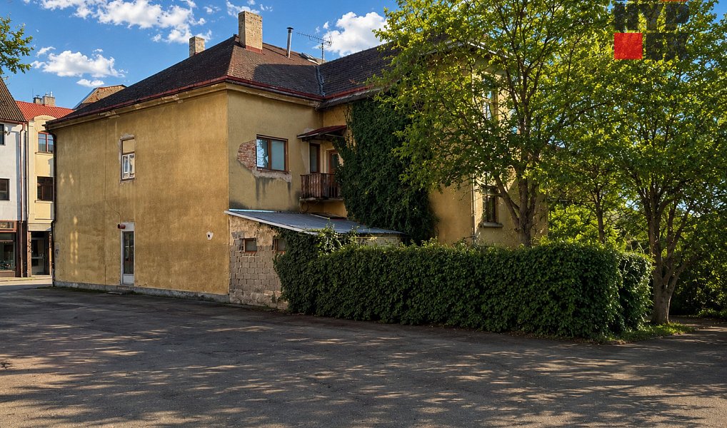Prodej domu 980 m² s pozemkem 523 m², Pečky – náhled fotky 3