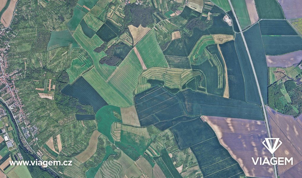 Prodej pole 3 449 m², Nosislav – náhled fotky 3