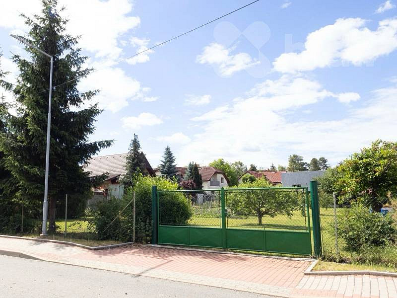 Prodej stavebního pozemku 1 177 m² — photo 3