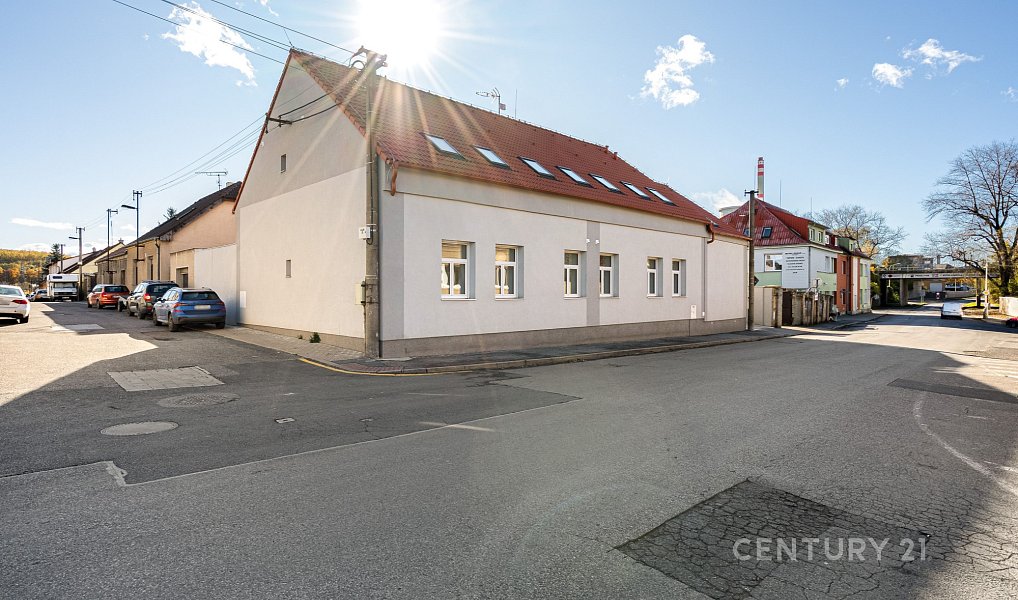 Prodej bytu 4+kk 100 m², Kladno – náhled fotky 2