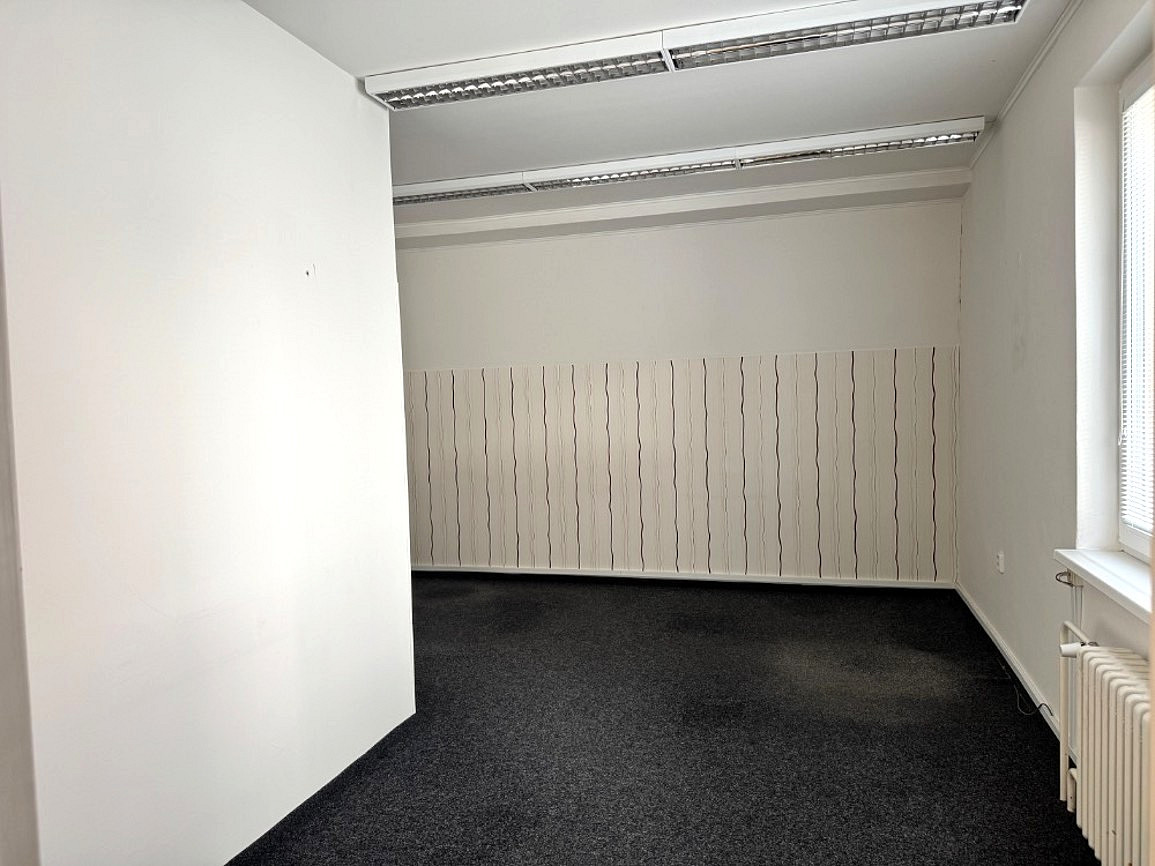 Pronájem kanceláře 32 m² – fotografie 5