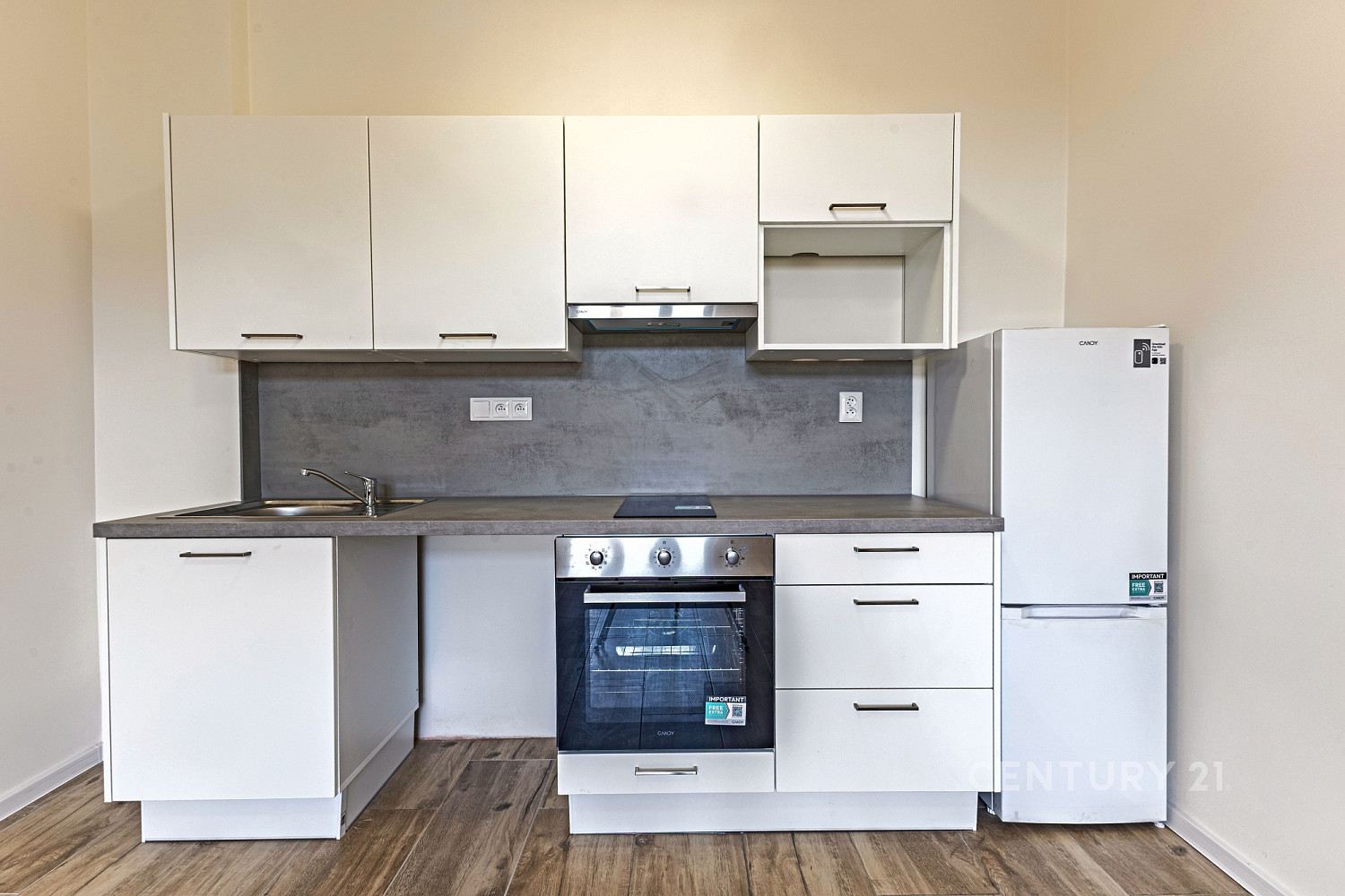 Pronájem bytu 2+kk 34 m² – fotografie 2