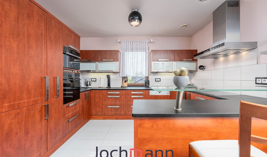 Prodej domu 274 m² s pozemkem 1 138 m², Rudolfov – náhled fotky 4