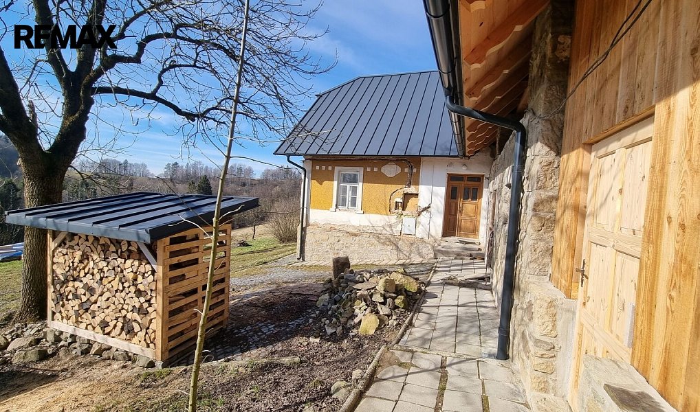 Prodej chaty/chalupy 164 m² s pozemkem 285 345 m², Vsetín – náhled fotky 36
