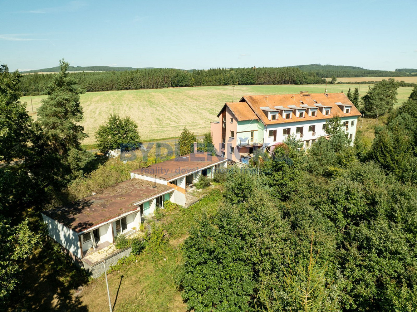 Prodej komerčního objektu (jiného typu) 1 066 m² – fotografie 3
