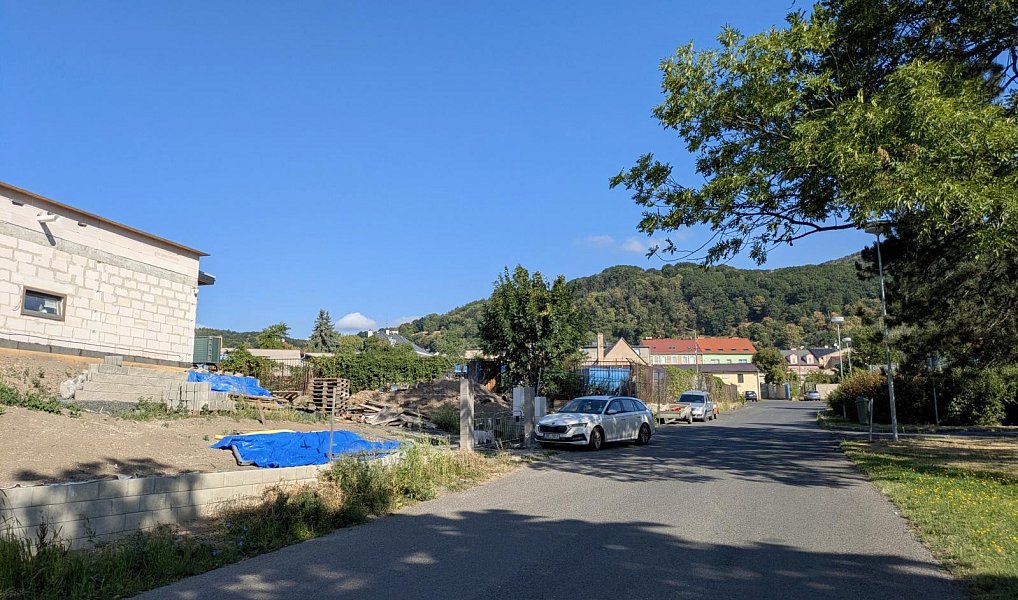 Prodej stavebního pozemku 883 m², Krupka – náhled fotky 22