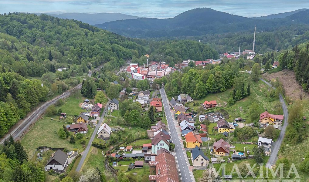 Prodej ubytovacího objektu 300 m², Desná – náhled fotky 29