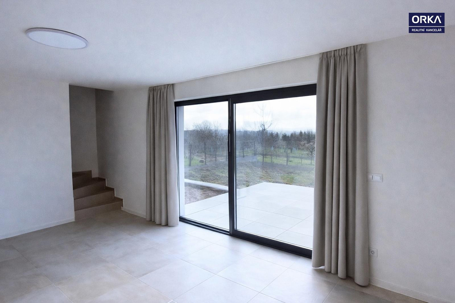 Pronájem domu 148 m² s pozemkem 658 m² – fotografie 3