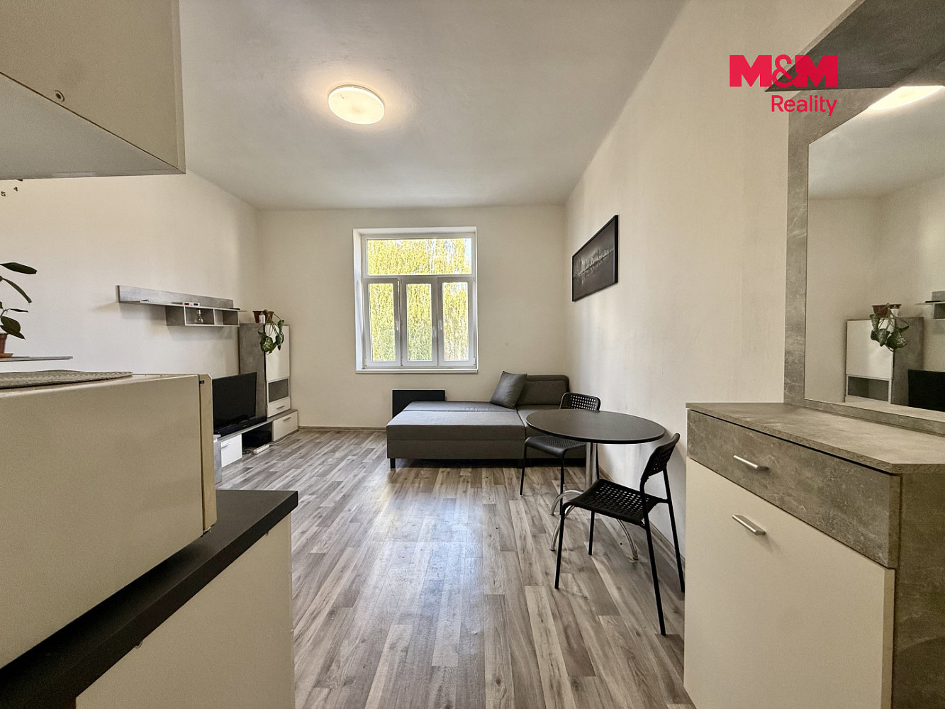 Pronájem bytu 1+kk 20 m² – fotografie 2
