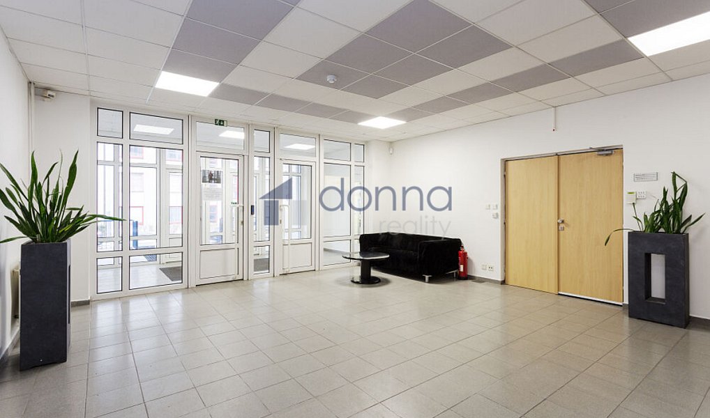 Pronájem kanceláře 43 m², Praha – náhled fotky 2
