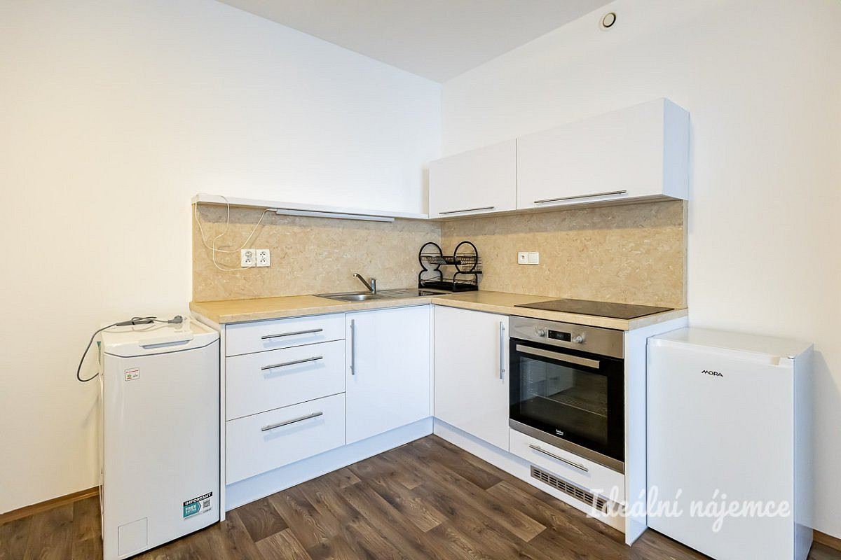 Pronájem bytu 2+kk 44 m² – fotografie 5