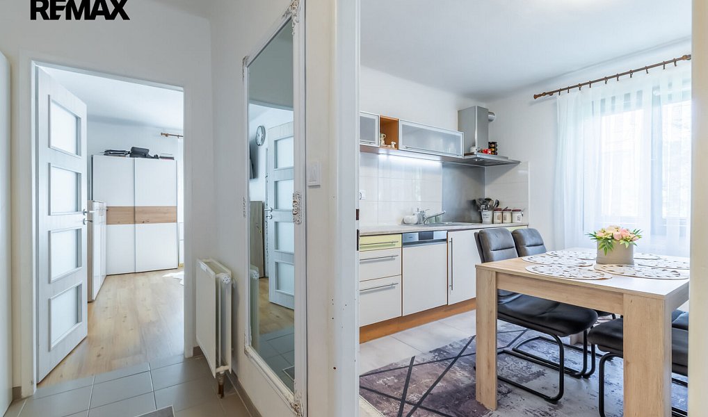 Prodej domu 181 m² s pozemkem 900 m², Praha – náhled fotky 6