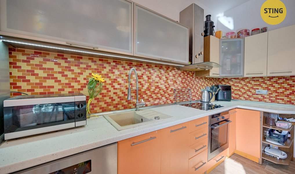 Prodej domu 160 m² s pozemkem 189 m², Hlubočky – náhled fotky 2