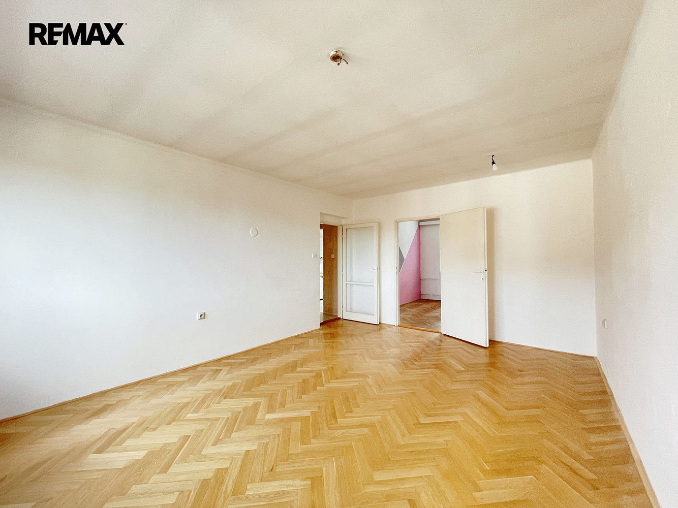 Pronájem bytu 3+1 72 m² – fotografie 4