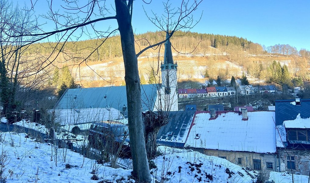 Prodej stavebního pozemku 693 m², Jáchymov – náhled fotky 4