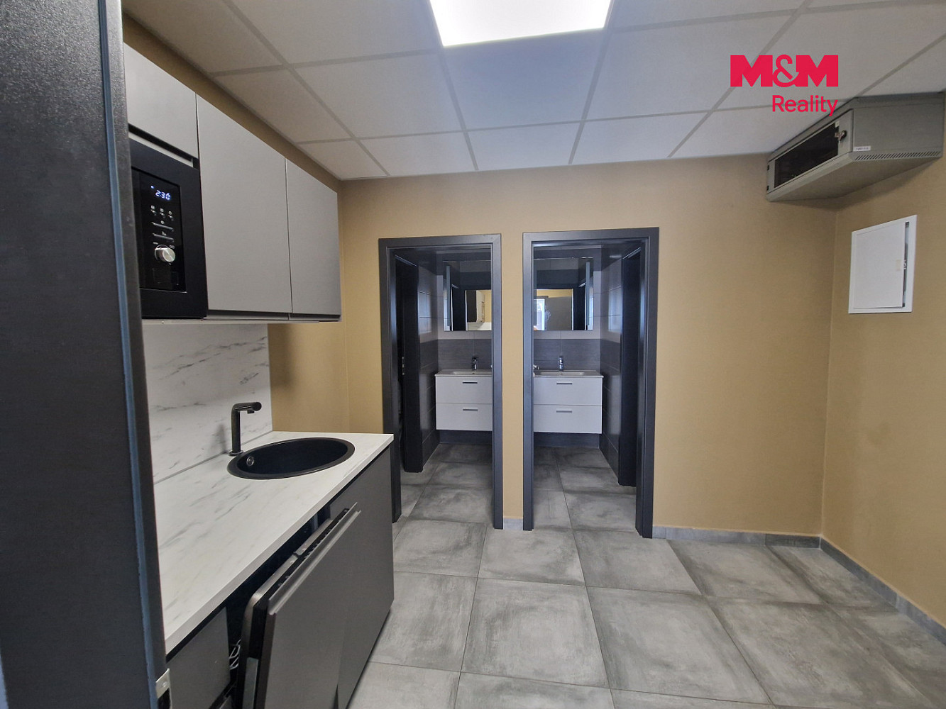 Pronájem obchodních prostor 139 m² – fotografie 5
